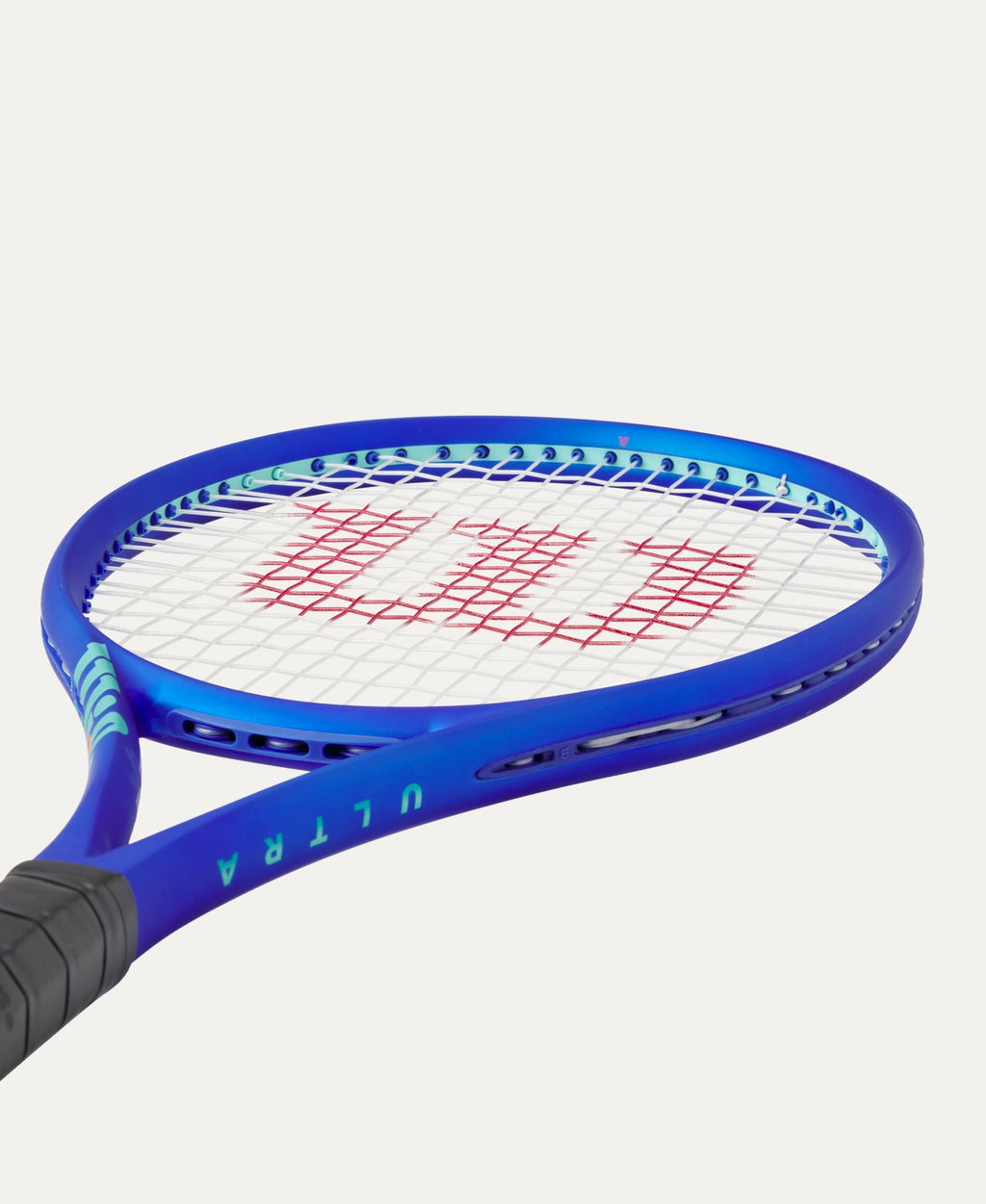 Wilson Ultra 100 V5 Racket